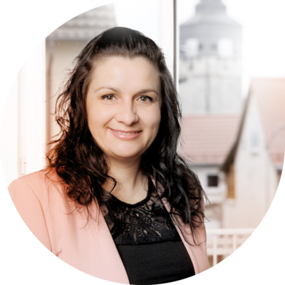 Nadine Pavkovic, Sales & Produktfachfrau